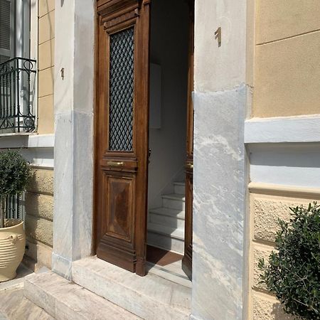 شقة Neoclassical House In Plaka, أثينا المظهر الخارجي الصورة